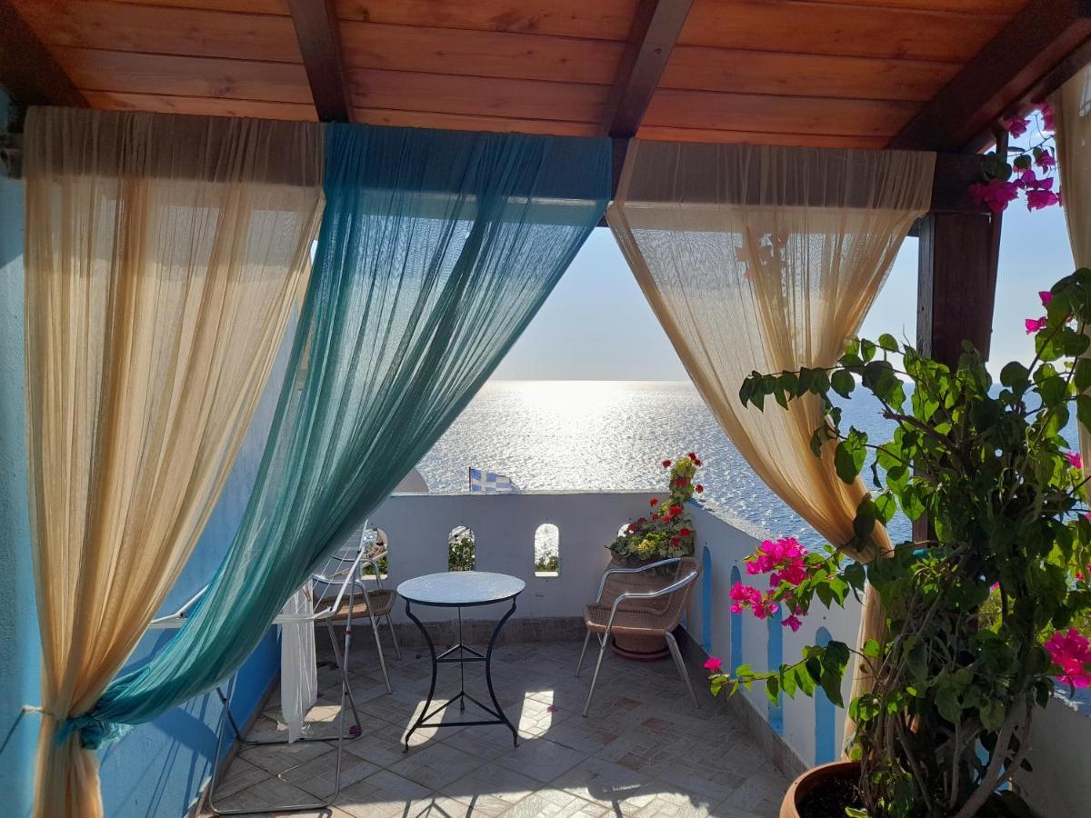 Delfini Aparthotel Akhladheri Bagian luar foto