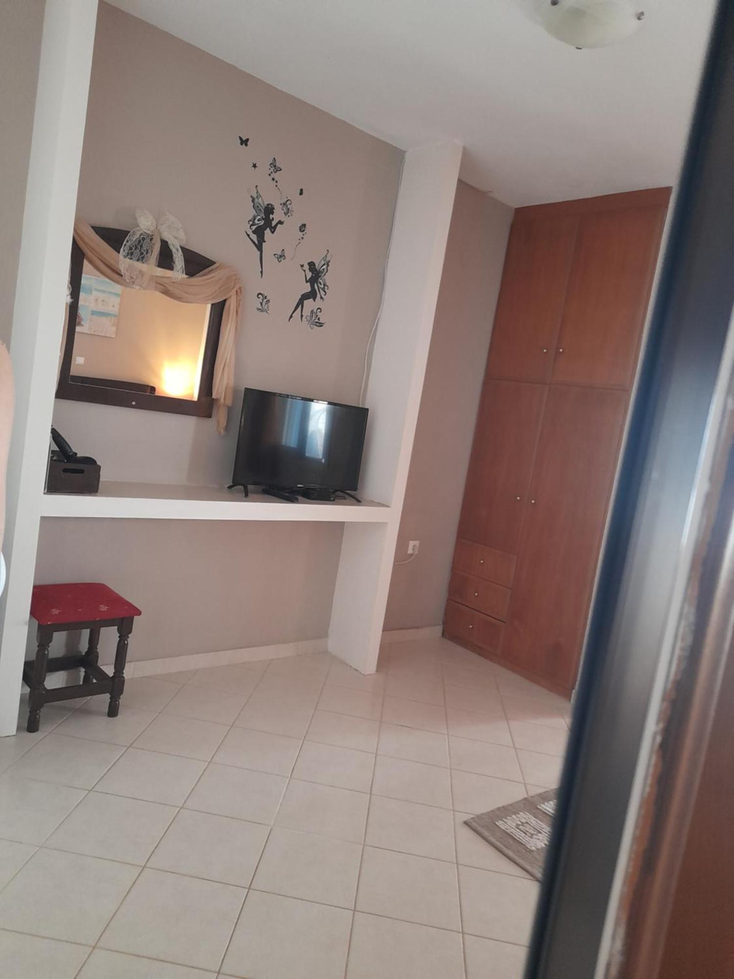 Delfini Aparthotel Akhladheri Bagian luar foto
